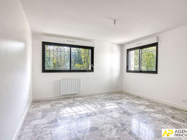 Maison La Celle-Saint-Cloud - 3 chambres - 190m²