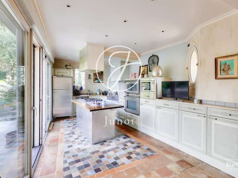 Maison La Celle-Saint-Cloud - 5 chambres - 298m²