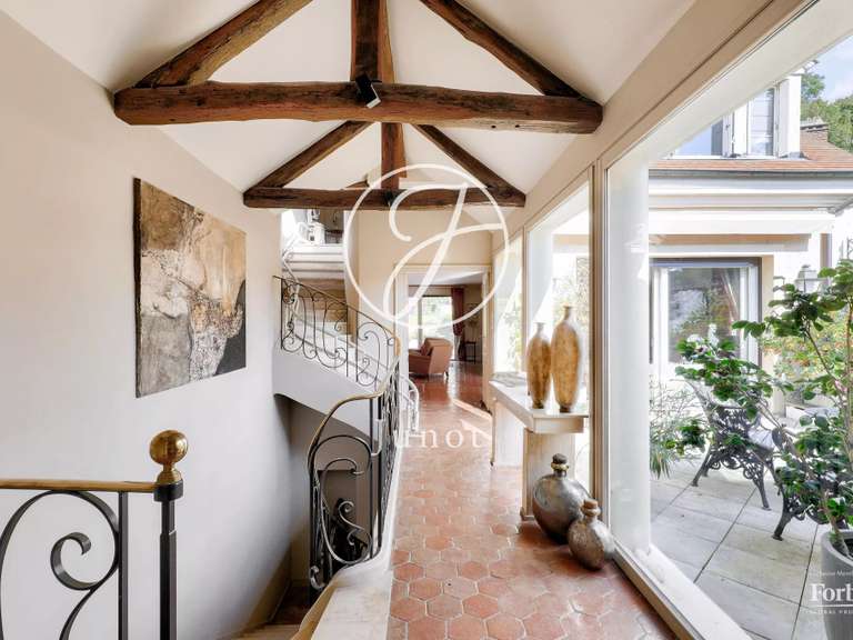 Maison La Celle-Saint-Cloud - 5 chambres - 298m²