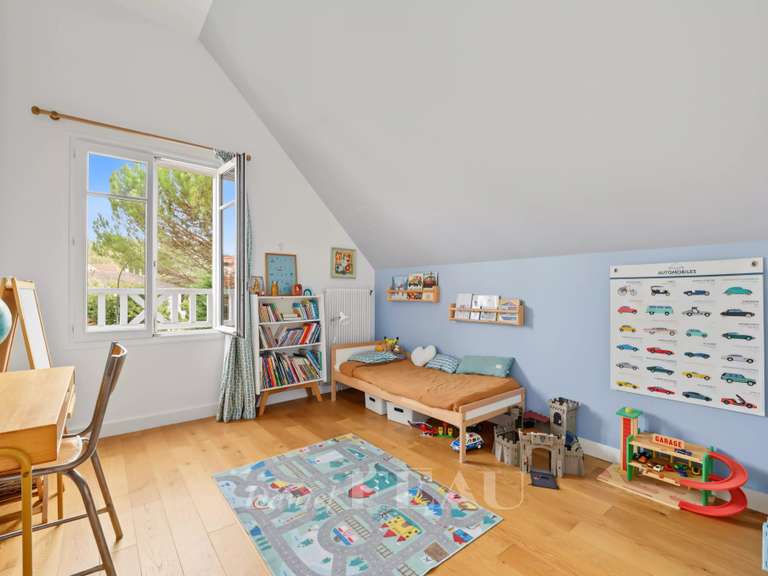 Maison La Celle-Saint-Cloud - 5 chambres - 185m²