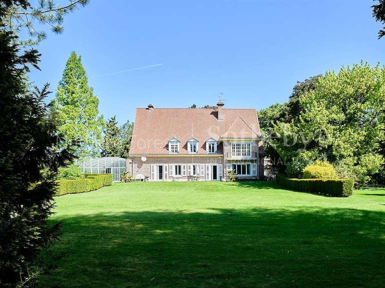 Maison La Chapelle-d'Armentières - 8 chambres - 571m²