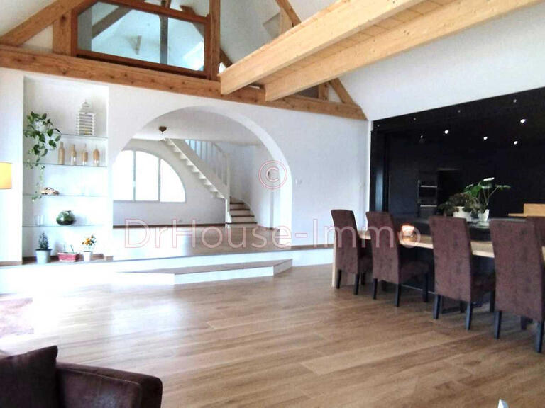Vente Villa La Chapelle-du-Bois-des-Faulx - 4 chambres