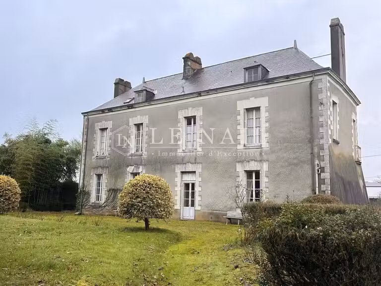 Maison La Chapelle-Heulin - 7 chambres - 277m²