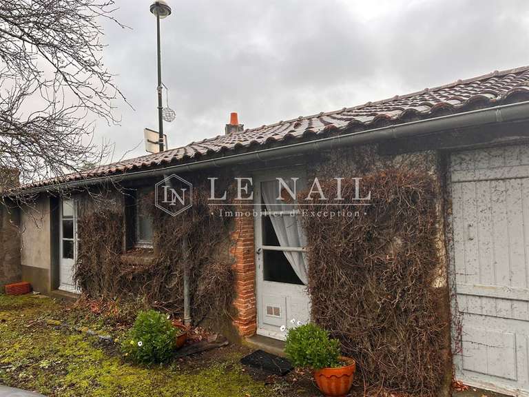 Maison La Chapelle-Heulin - 7 chambres - 277m²