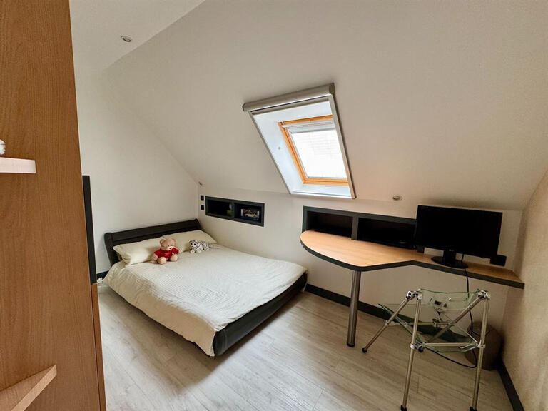 Maison La Chapelle-Saint-Mesmin - 4 chambres - 202m²