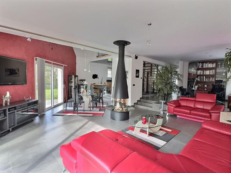 Maison La Chapelle-Saint-Mesmin - 4 chambres - 202m²