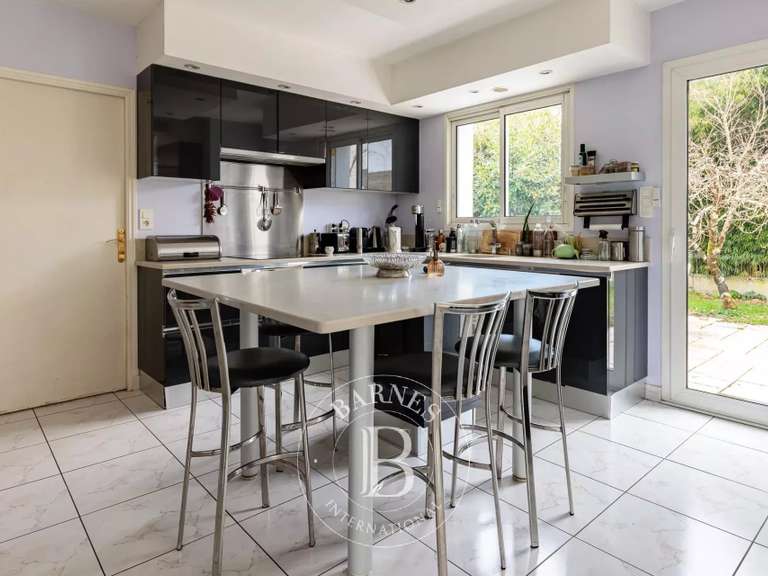 Maison La Chapelle-sur-Erdre - 5 chambres - 195m²