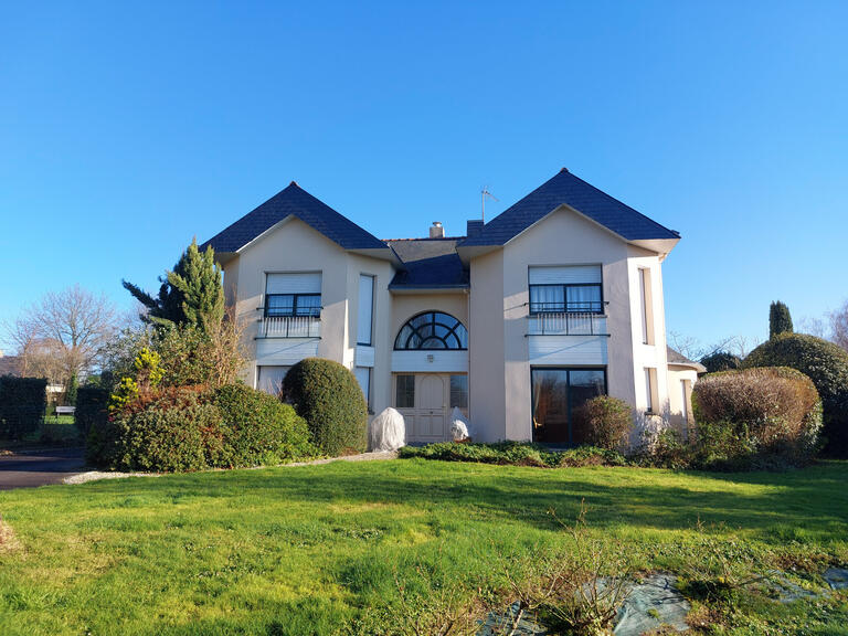 Maison La Chapelle-sur-Erdre - 4 chambres - 223m²