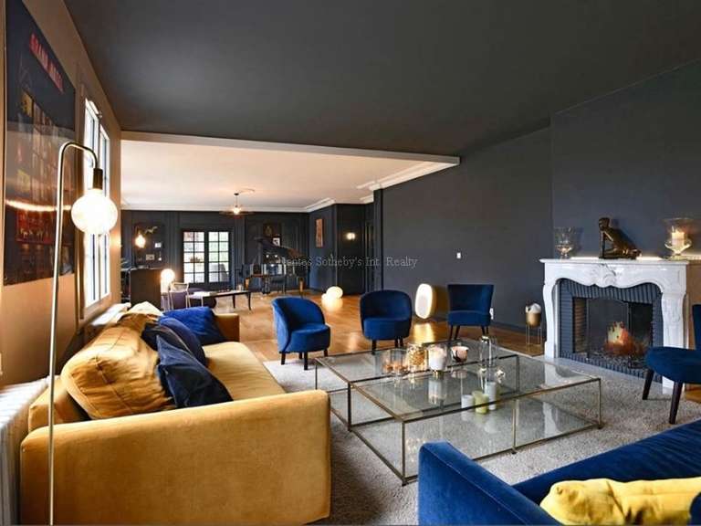 Maison La Chapelle-sur-Erdre - 6 chambres - 345m²