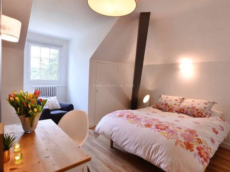 Maison La Chapelle-sur-Erdre - 6 chambres - 345m²