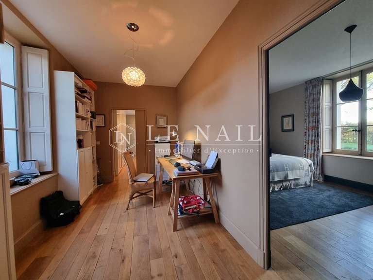 Propriété La Chartre-sur-le-Loir - 3 chambres - 350m²