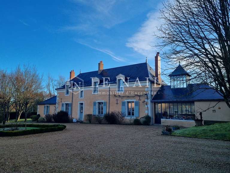 Propriété La Chartre-sur-le-Loir - 3 chambres - 350m²