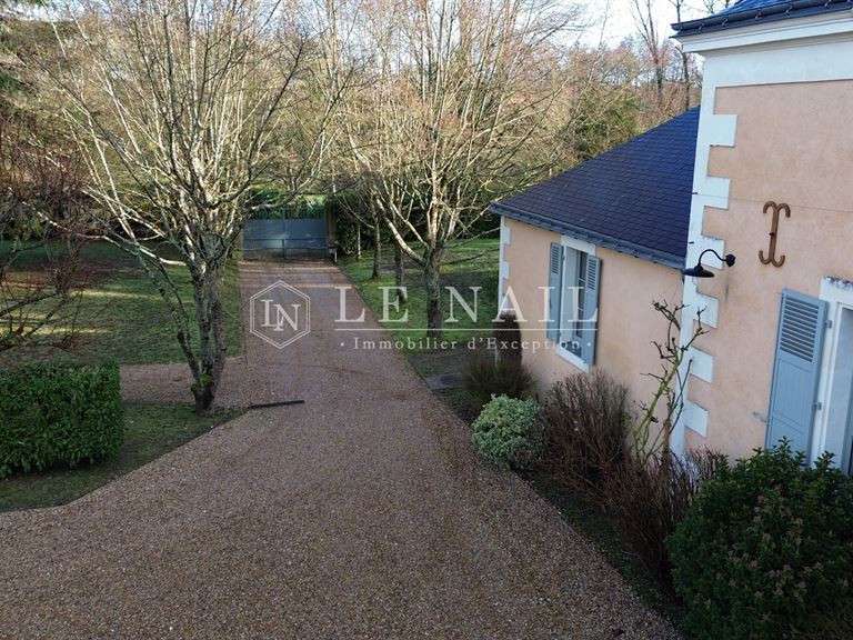 Propriété La Chartre-sur-le-Loir - 3 chambres - 350m²