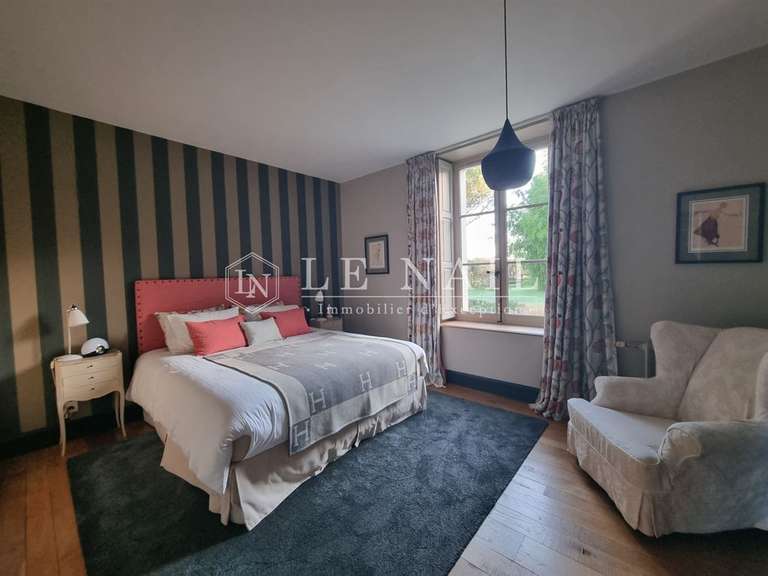 Propriété La Chartre-sur-le-Loir - 3 chambres - 350m²
