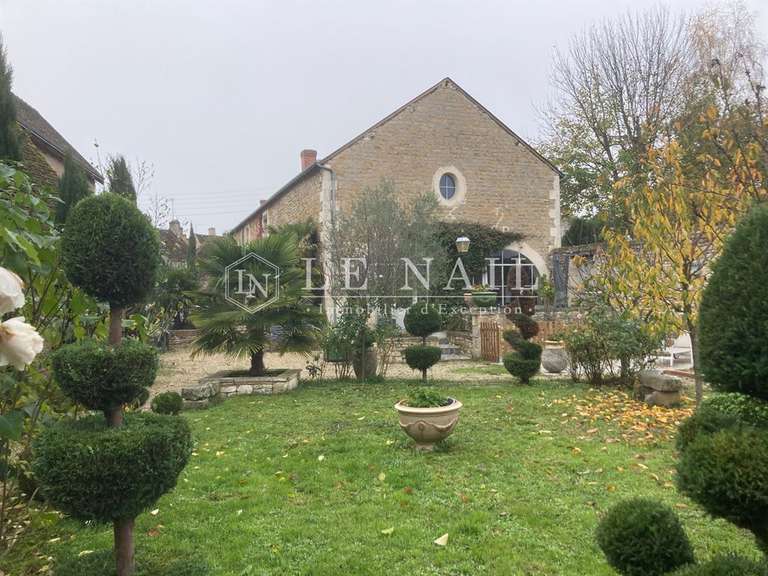 Maison La Châtre - 3 chambres - 335m²