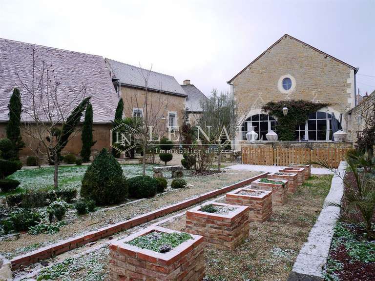 Maison La Châtre - 3 chambres - 335m²