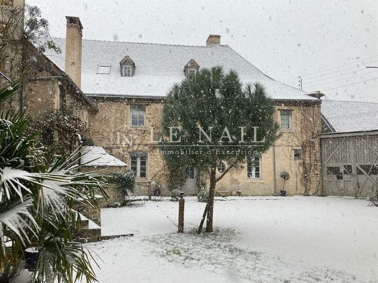 Maison La Châtre - 3 chambres - 335m²