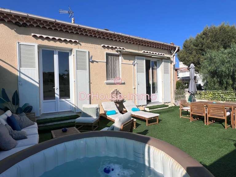 Appartement La Ciotat - 2 chambres - 74m²