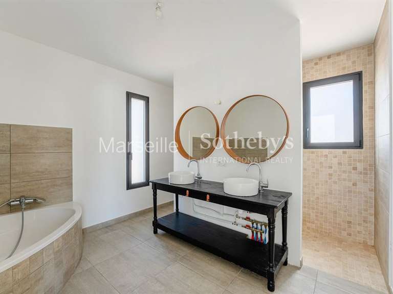 Maison La Ciotat - 4 chambres - 146m²