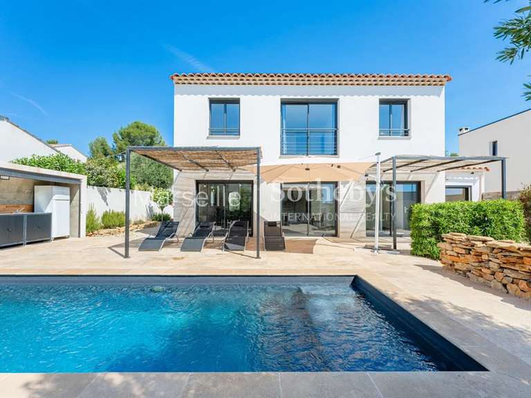 Maison La Ciotat - 4 chambres - 146m²