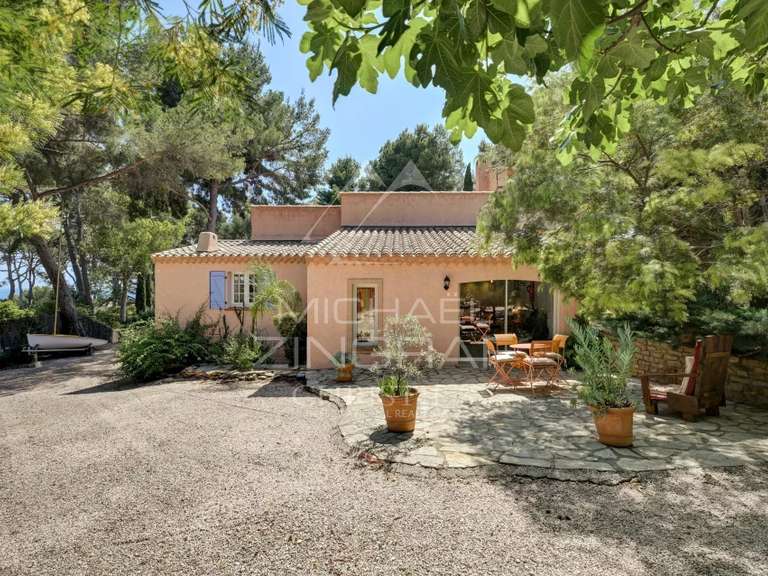 Maison La Ciotat - 5 chambres - 200m²
