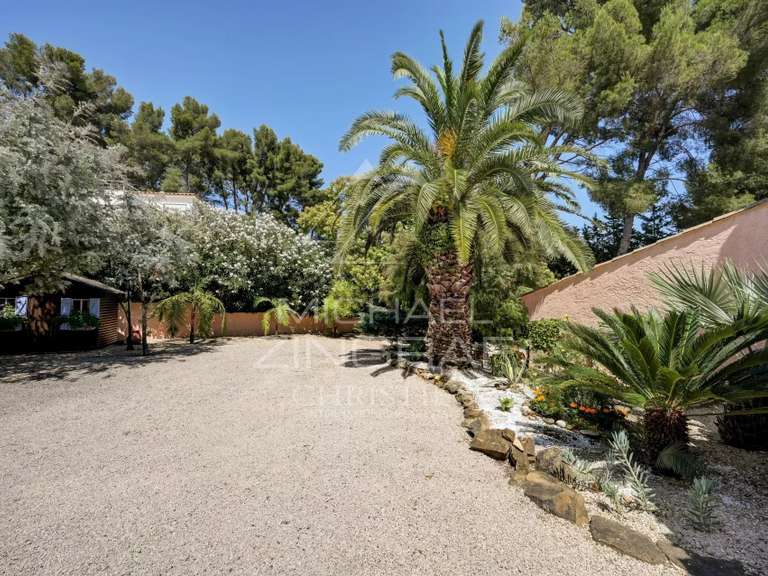 Maison La Ciotat - 5 chambres - 200m²