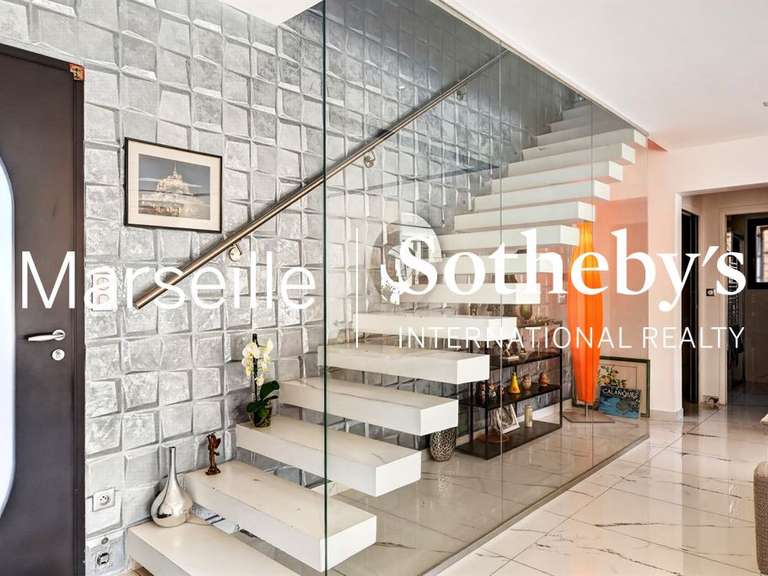 Maison La Ciotat - 5 chambres - 150m²