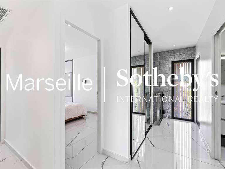 Maison La Ciotat - 5 chambres - 150m²