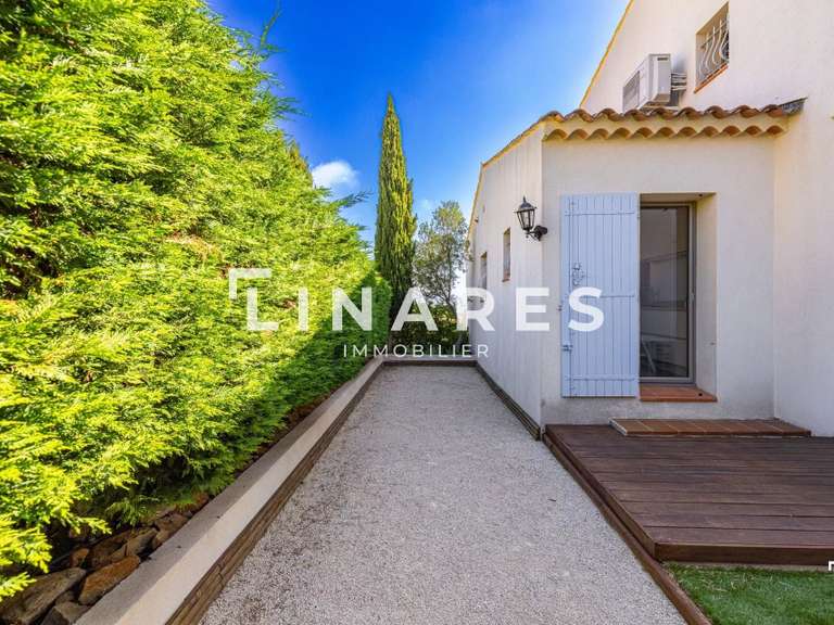 Maison La Ciotat - 5 chambres - 157m²