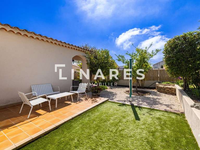Maison La Ciotat - 5 chambres - 157m²