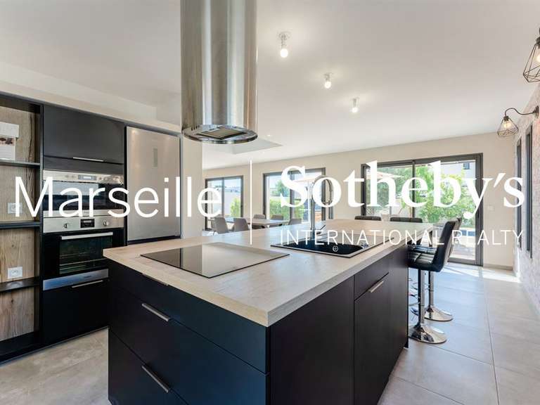 Maison La Ciotat - 4 chambres - 146m²