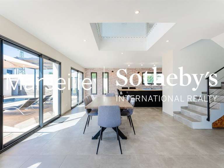 Maison La Ciotat - 4 chambres - 146m²