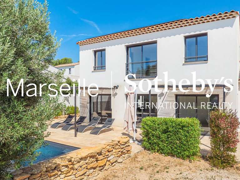 Maison La Ciotat - 4 chambres - 146m²
