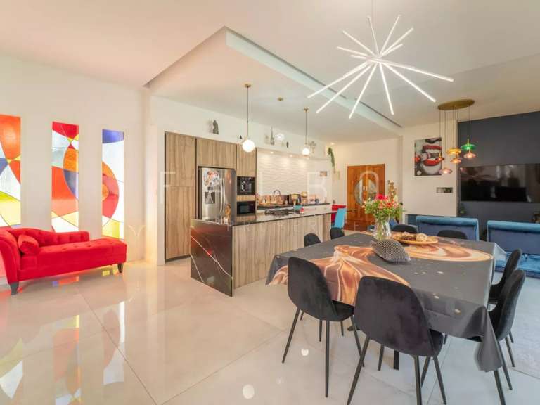 Maison La Ciotat - 1 chambre - 210m²