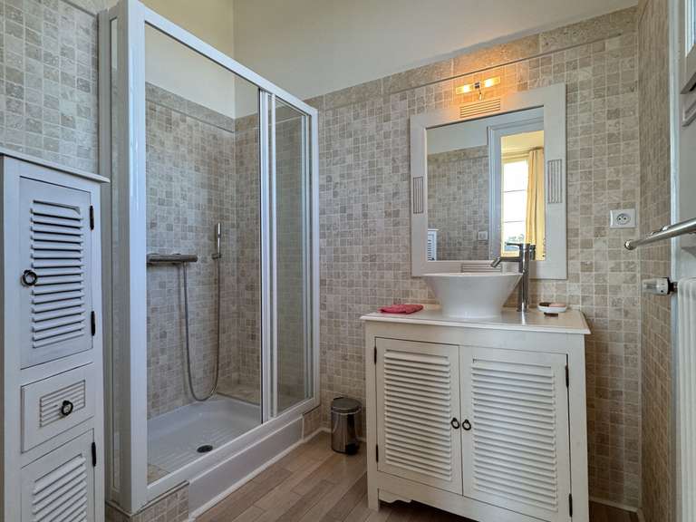 Maison La Clotte - 6 chambres - 483m²