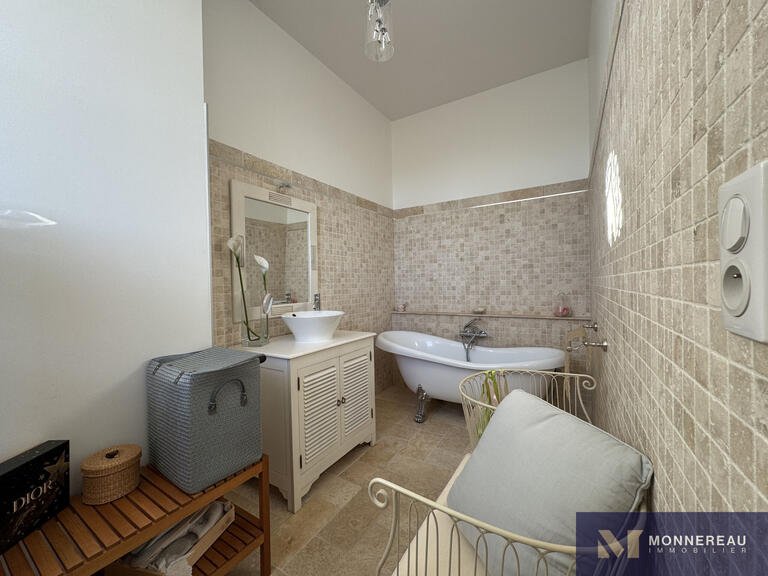 Maison La Clotte - 6 chambres - 483m²