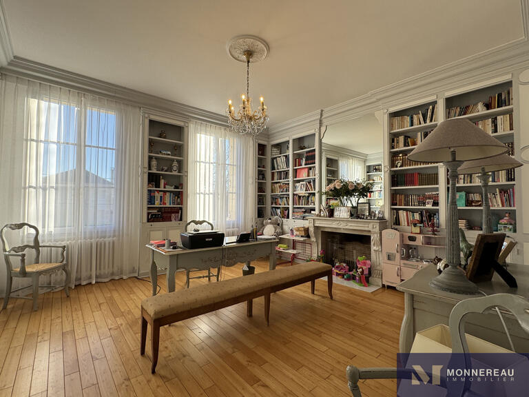 Maison La Clotte - 6 chambres - 483m²