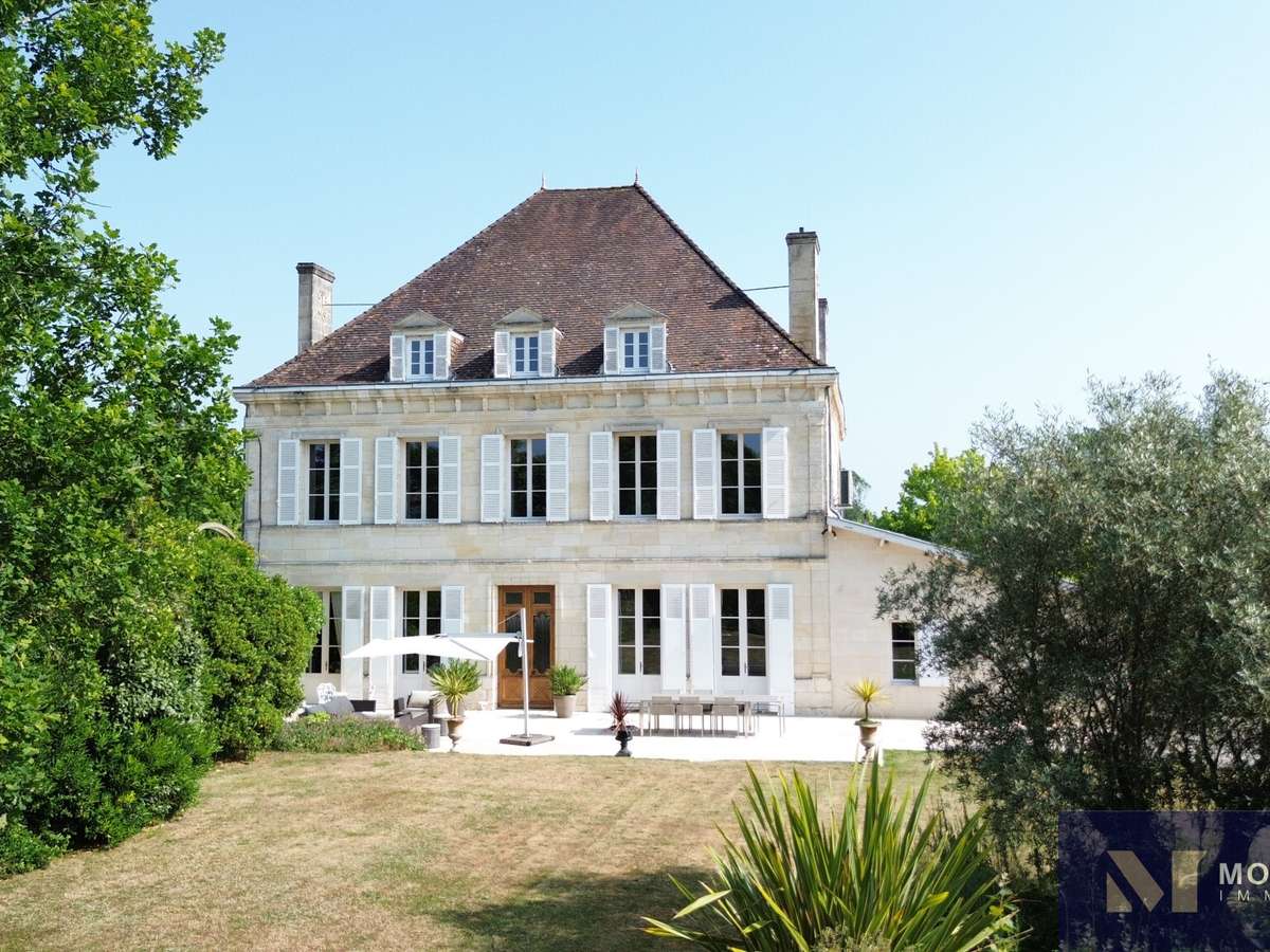 Maison La Clotte