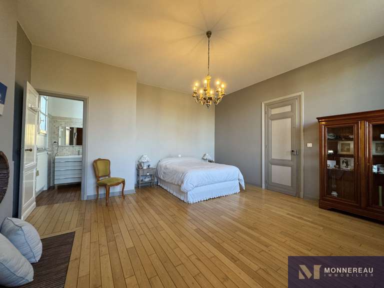 Maison La Clotte - 6 chambres - 483m²