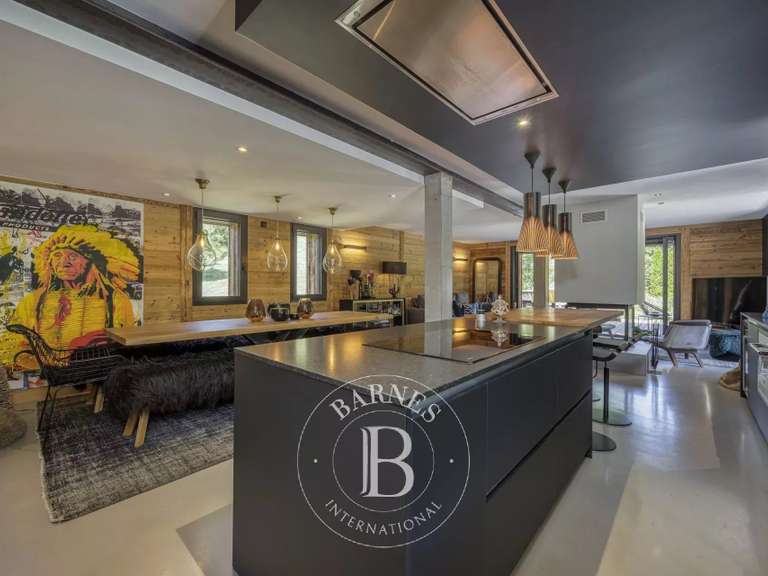 Chalet La Clusaz - 8 bedrooms - 427m²