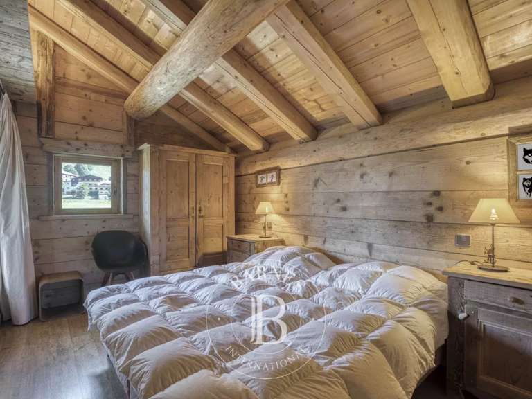 Chalet La Clusaz - 5 bedrooms - 220m²