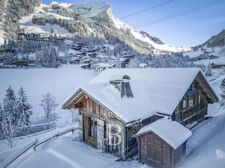 Chalet La Clusaz - 5 bedrooms - 220m²
