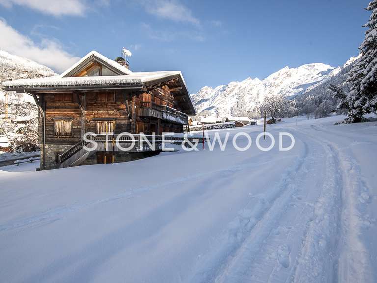 Chalet La Clusaz - 9 bedrooms - 272m²