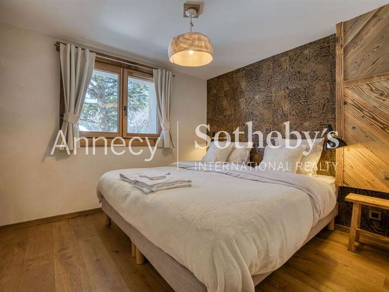 Chalet La Clusaz - 5 bedrooms - 223m²