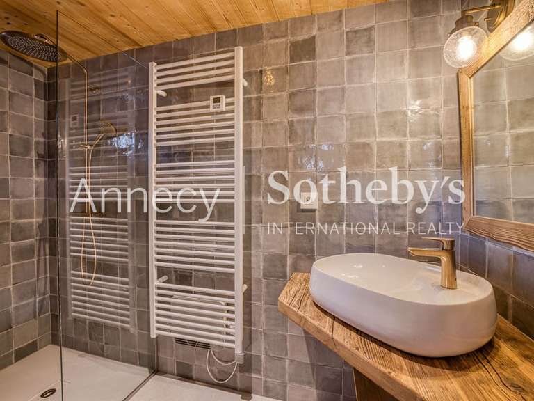 Maison La Clusaz - 5 chambres - 223m²