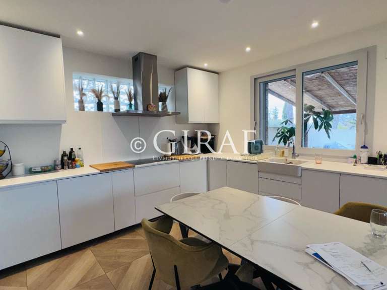 Appartement La Colle-sur-Loup - 3 chambres - 85m²