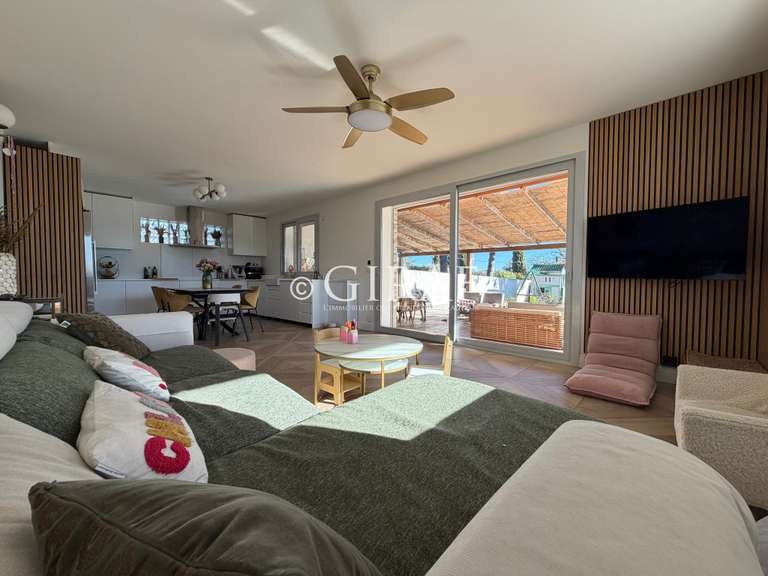 Apartment La Colle-sur-Loup - 3 bedrooms - 85m²