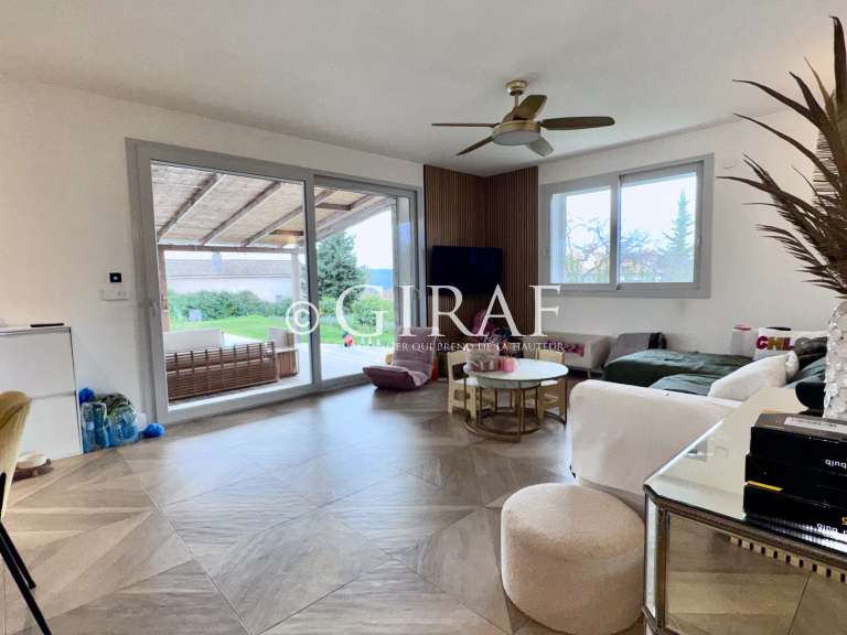 Appartement La Colle-sur-Loup - 3 chambres - 85m²