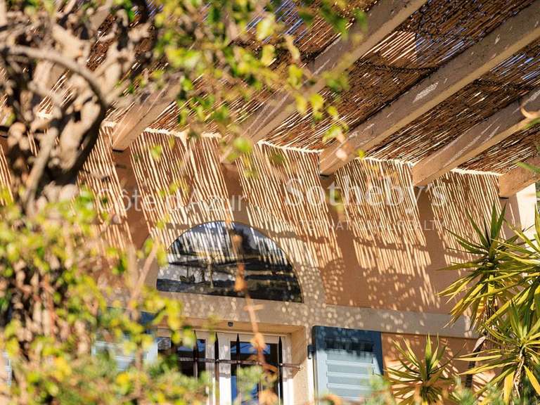 Maison La Colle-sur-Loup - 5 chambres - 398m²