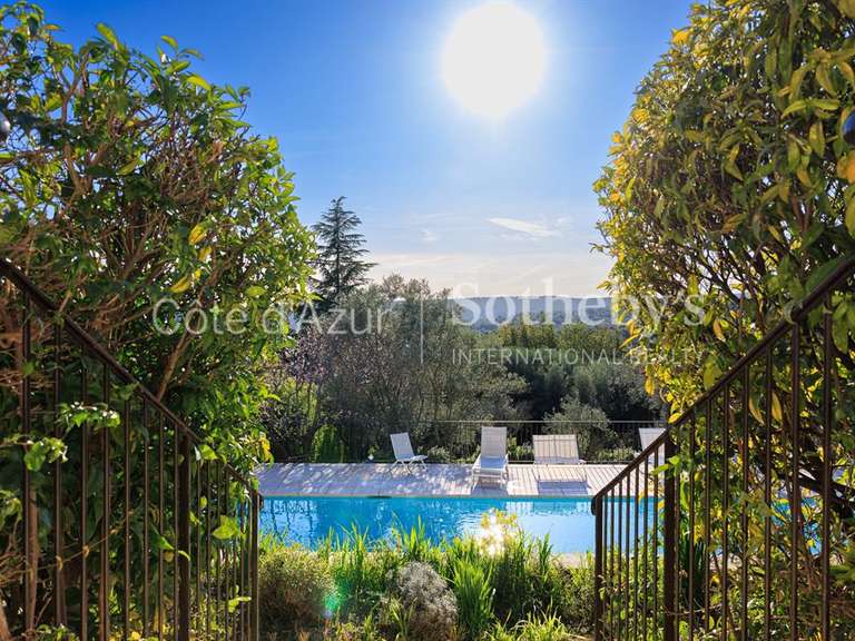 Maison La Colle-sur-Loup - 5 chambres - 398m²